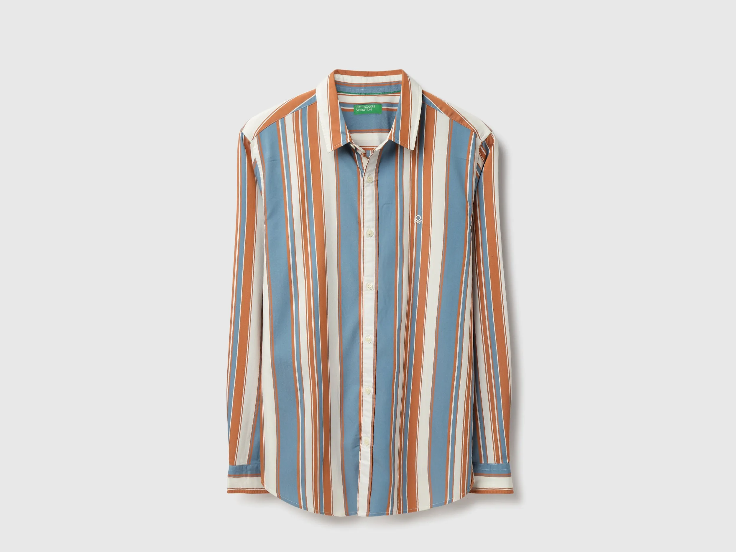 Regular Fit Spread Collar Striped Shirts