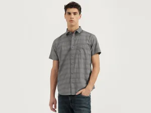 Regular Fit Spread Collar Striped Shirts