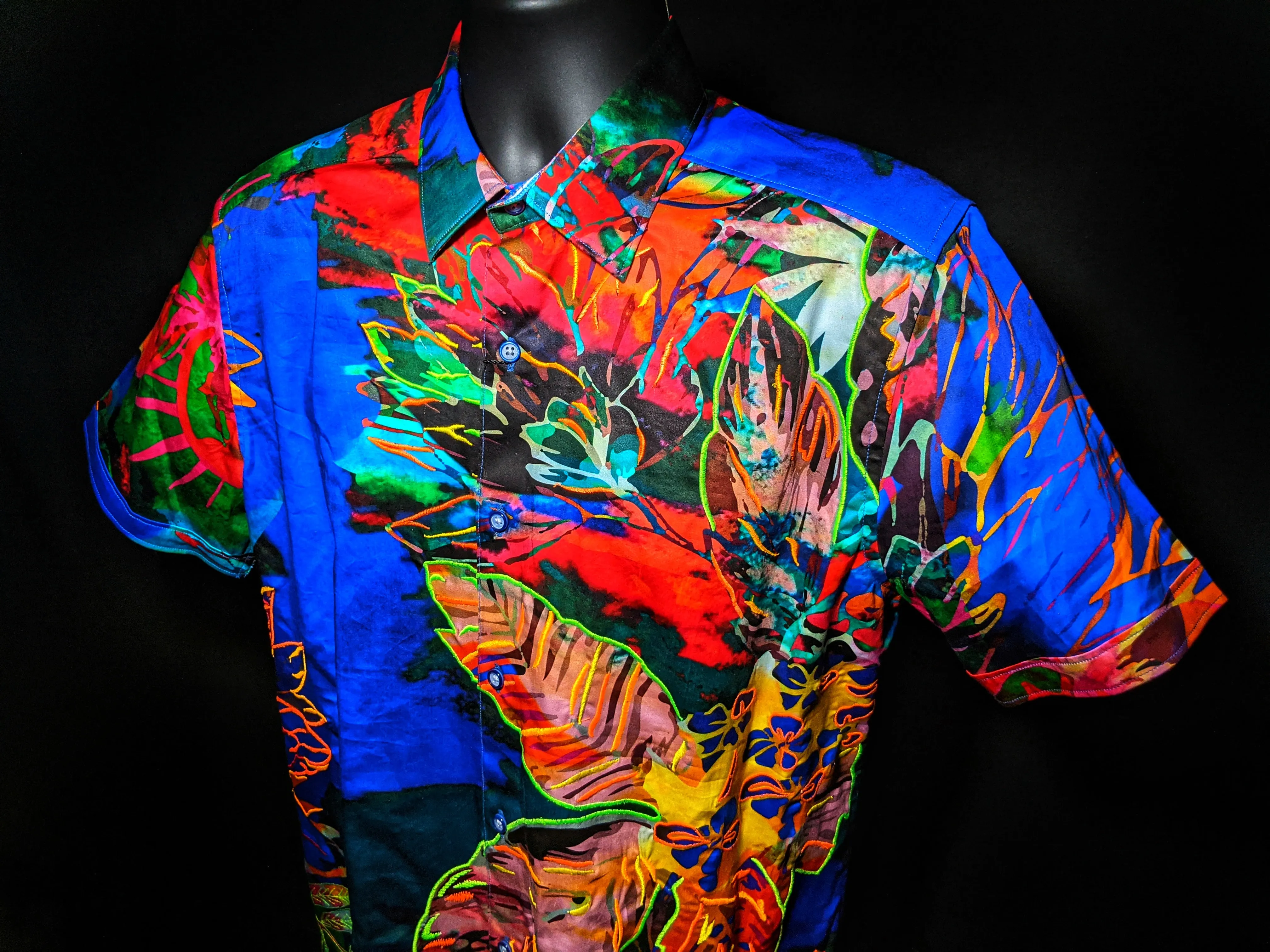 Robert Graham Cannon Beach Embroidered Short Sleeve Shirt