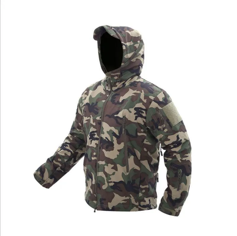 Shark Skin Soft Shell Windproof And Rainproof Jacket Men