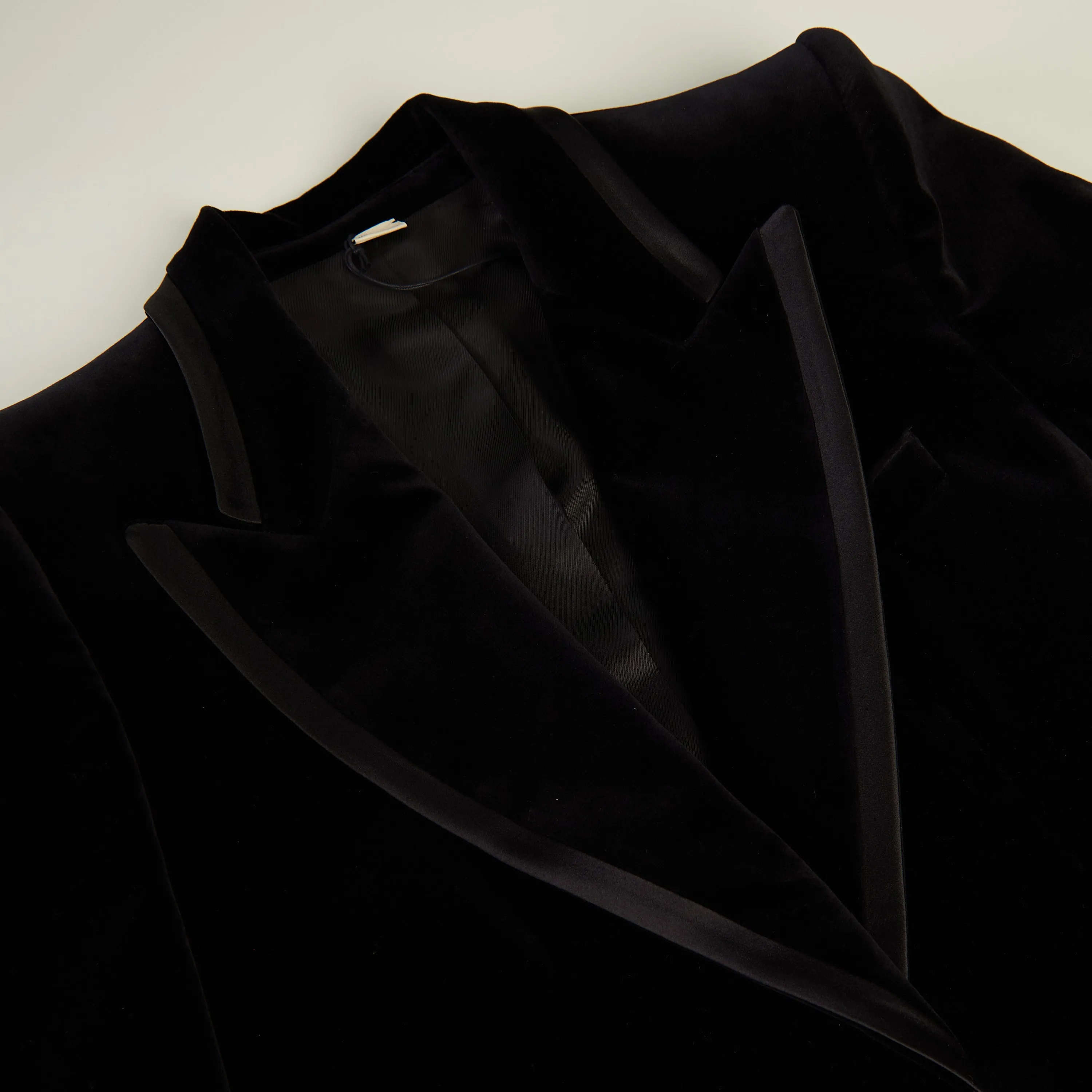 Single-breasted Black Velvet Jacket