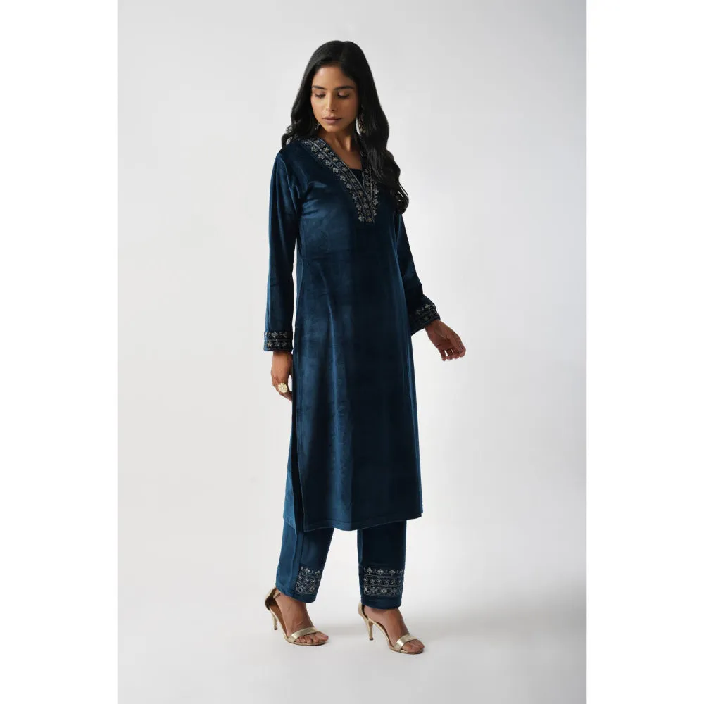 TAHILIYA Women Navy Blue Kurta with Pant and Dupatta (Set of 3)