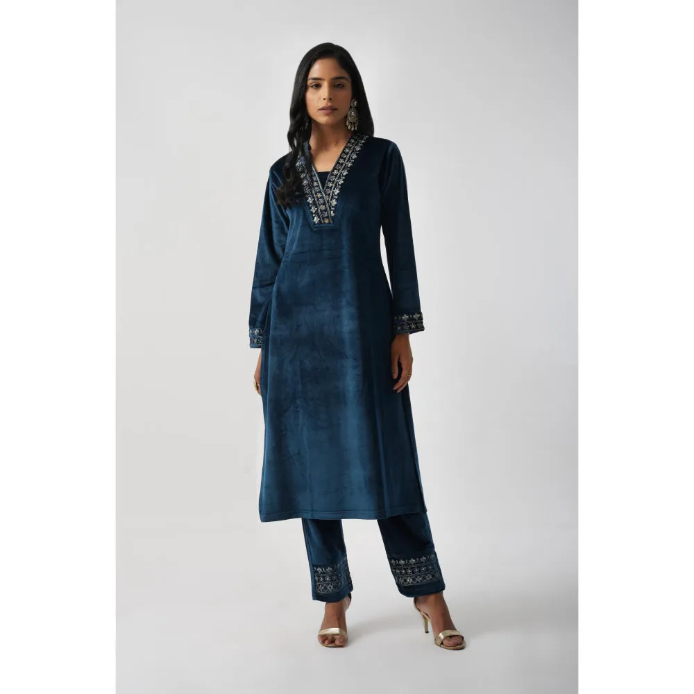 TAHILIYA Women Navy Blue Kurta with Pant and Dupatta (Set of 3)