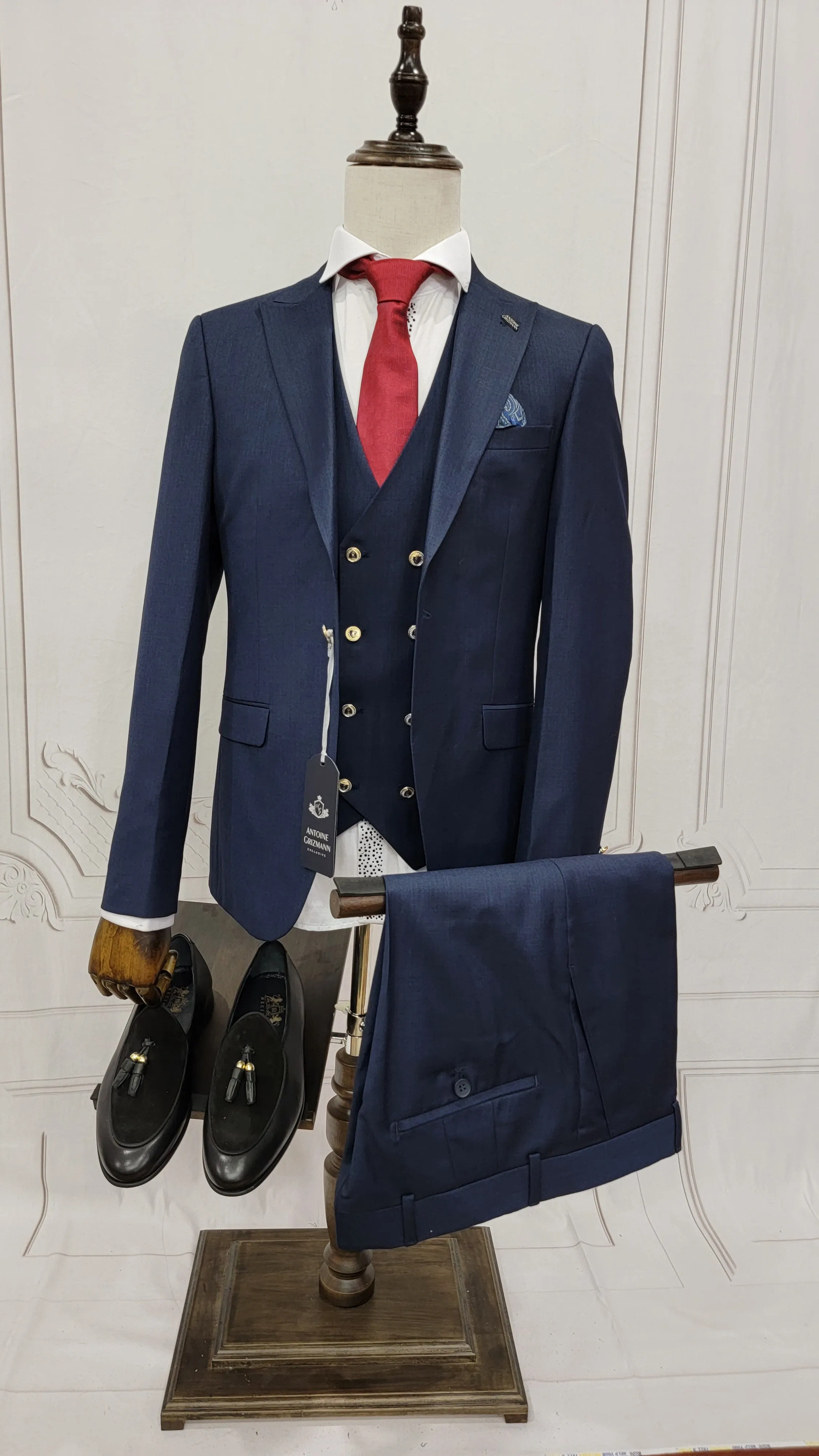 Three Pieces Classic Suit with Double Breasted Style Vest and gold Buttons.