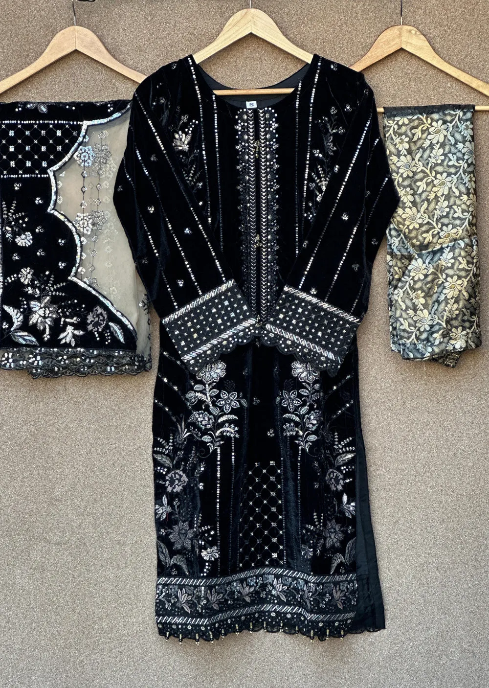 UJK-03 - Black - Readymade - Florine Velvet Suit 2025