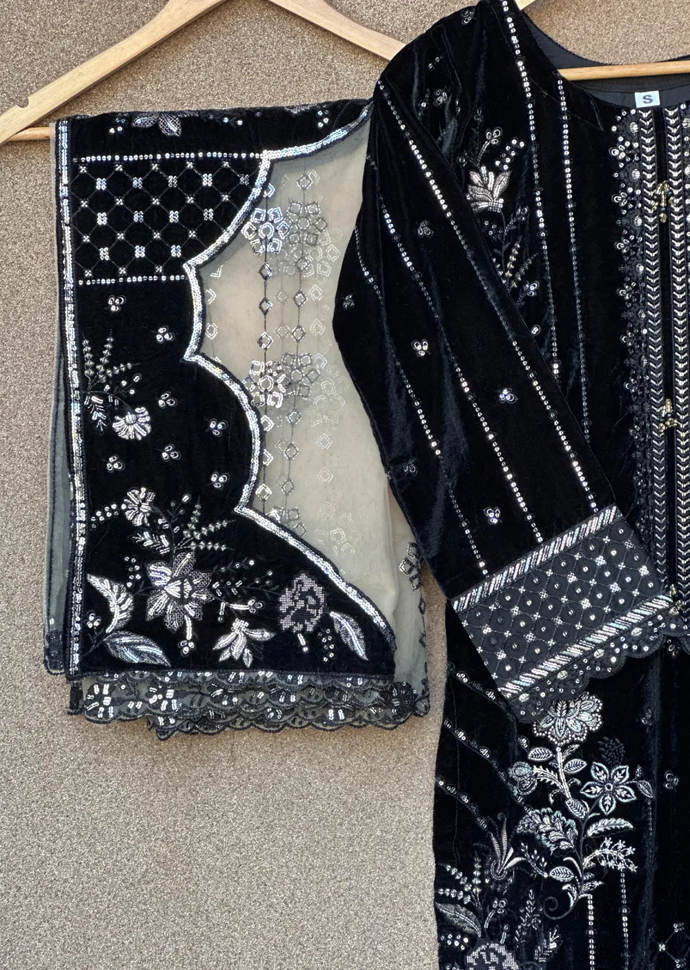 UJK-03 - Black - Readymade - Florine Velvet Suit 2025