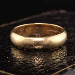 Vintage Estate Lohengrin 14K Yellow Gold Engraved Wedding Band - Size 8