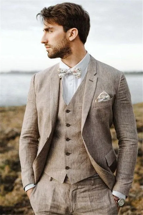 Well-cut Khaki Linen Summer Beach Mens Suits Groom Wedding Tuxedos with Three-pieces