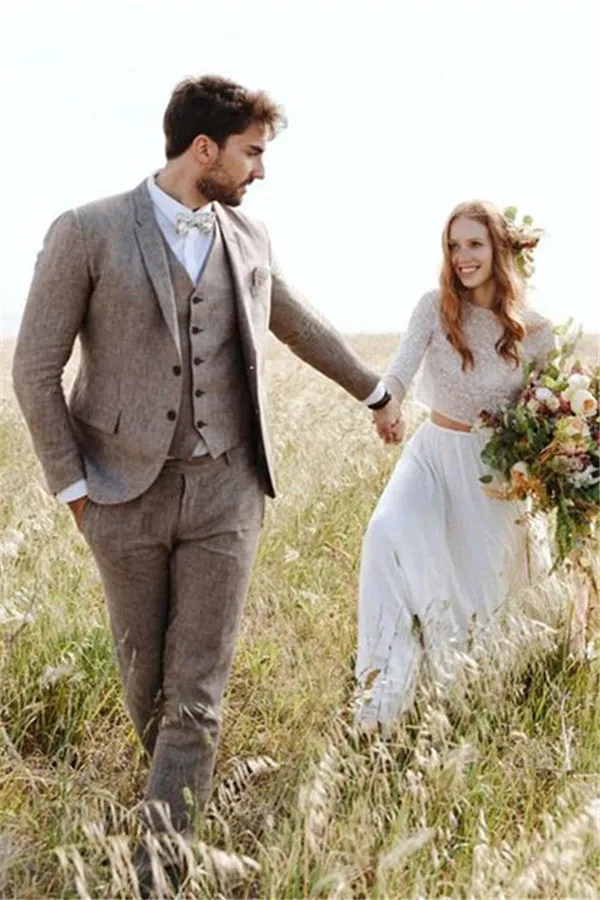 Well-cut Khaki Linen Summer Beach Mens Suits Groom Wedding Tuxedos with Three-pieces