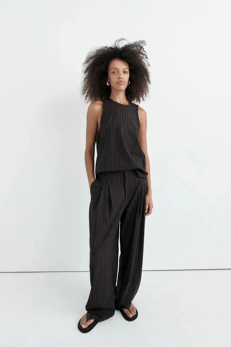 WOOL PINSTRIPE TAPERED PANTS