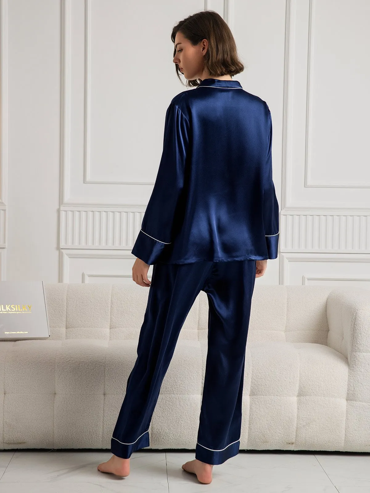 Zuivere Zijde Pyjama Set met Lange Mouwen en Binding Afwerking